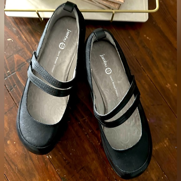 Jambu Shoes - NIB Jambu Mary Jane’s